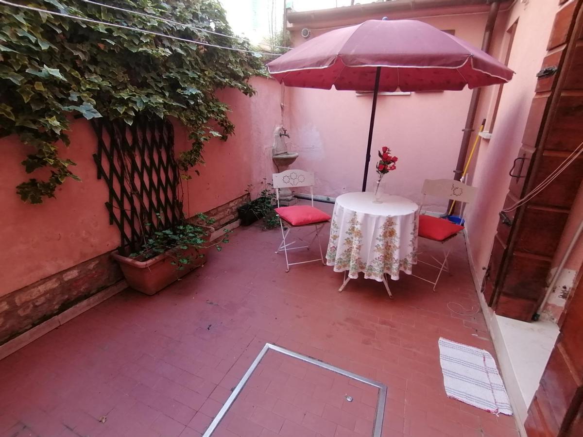 Biennale Flat Apartamento Veneza Exterior foto